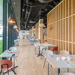 아파트 Almar Seaside Park Private 코워브제크
