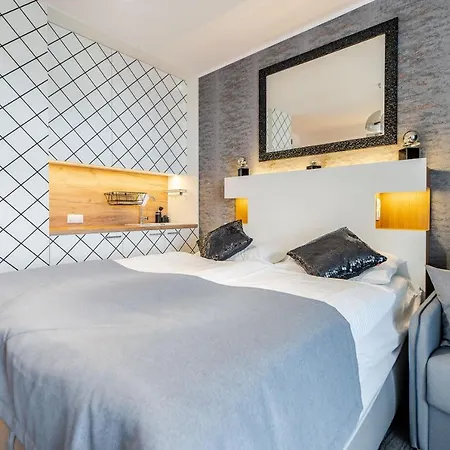Almar Seaside Park Private Apartman *