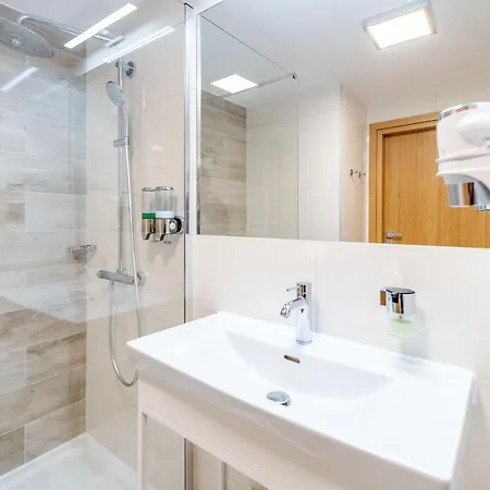 Almar Seaside Park Private Apartman